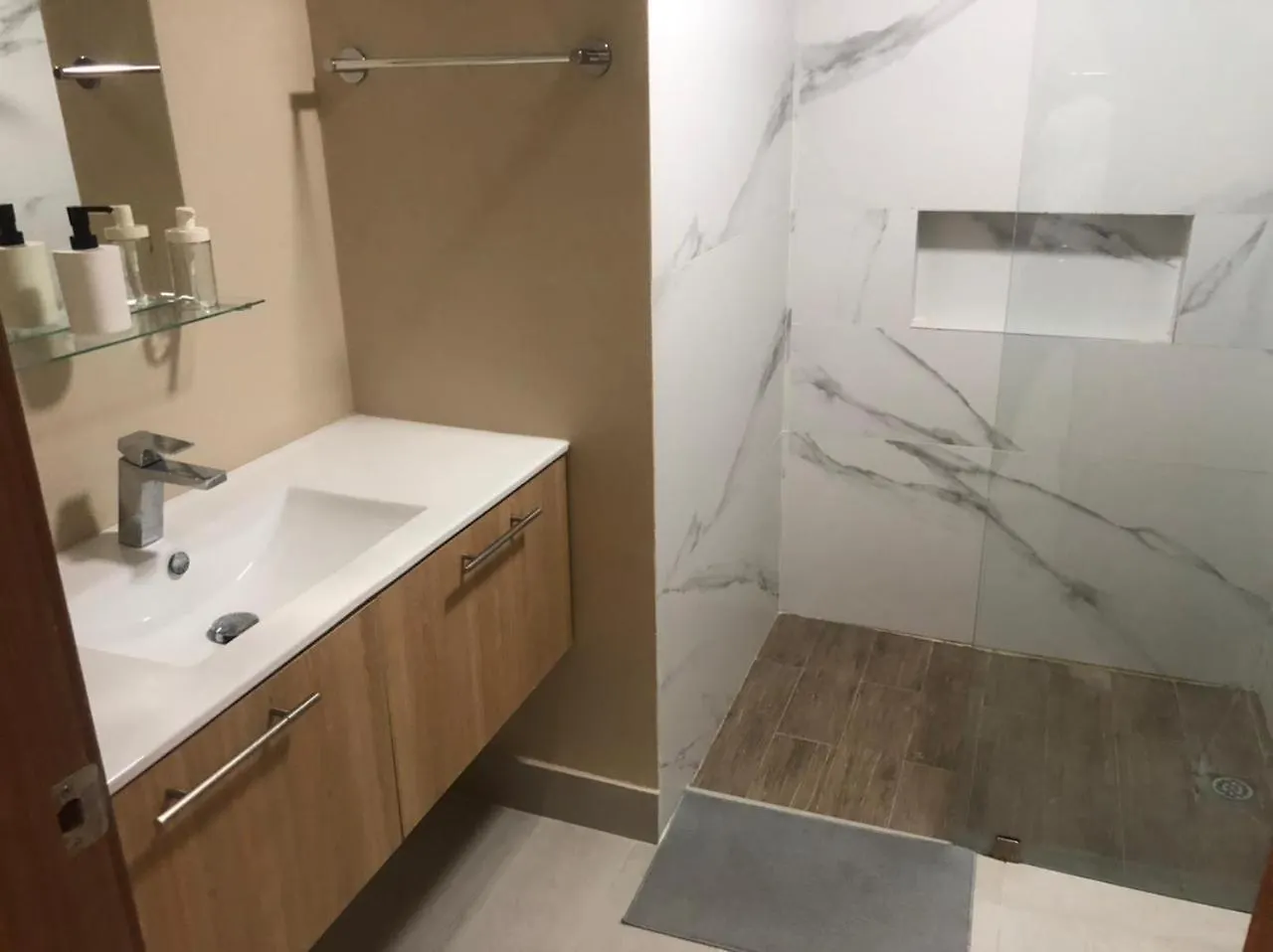 Apartamento Lujoso Y Exclusivo A 15 Minutos Andando De La Playa La Laguna 0*,  多米尼加共和国